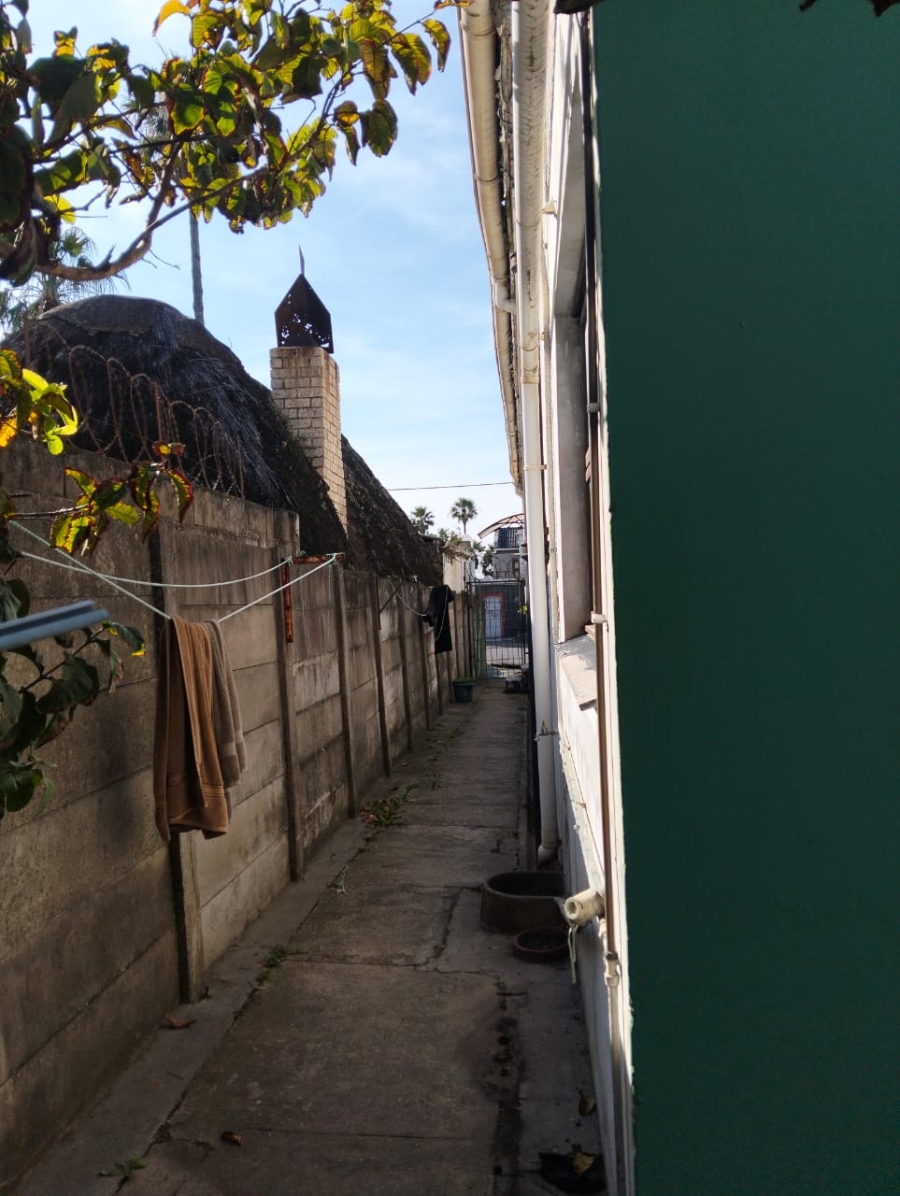 9 Bedroom Property for Sale in Quigney Eastern Cape